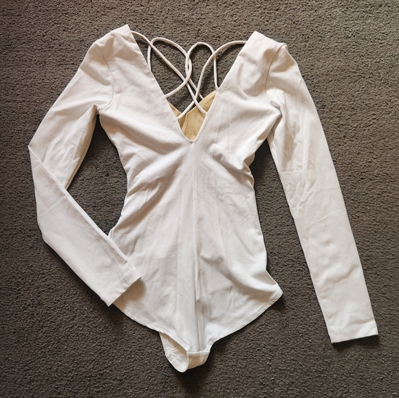 DAVID LERNER Women's Body Suit Small White Criss Cross Back Workout - Picture 2 of 10